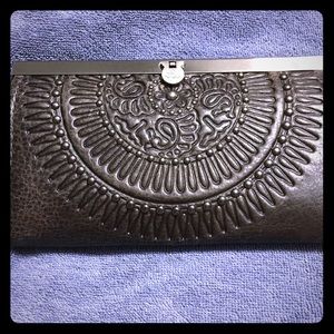 Patricia Nash grey wallet